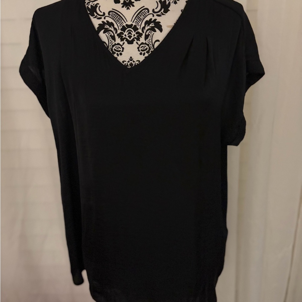 Simply Vera Vera Wang Black V-Neck Short Sleeve Blouse